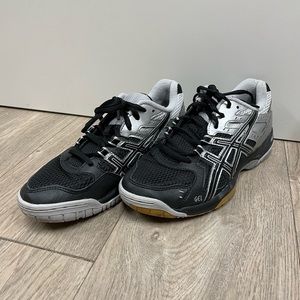 Women’s ASICS 7.5 black/silver
